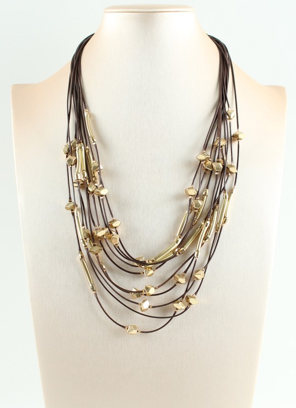 Collar piezas doradas