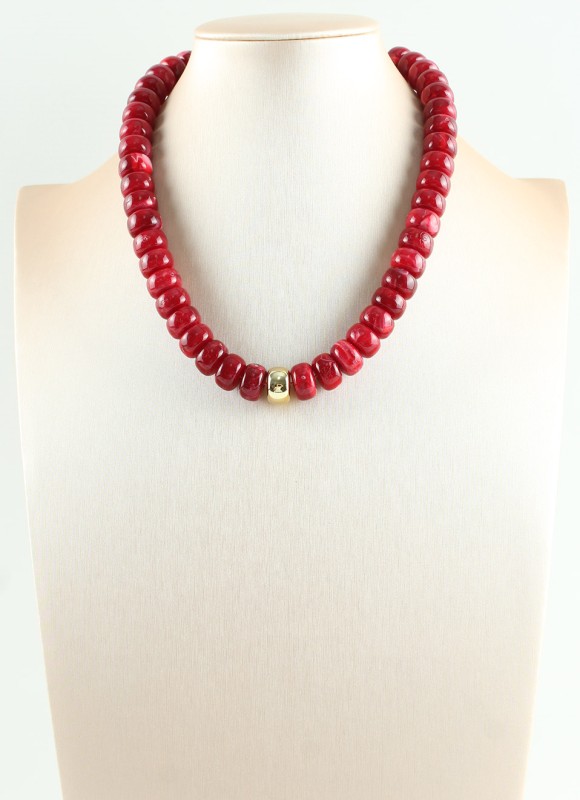 Collar de acero