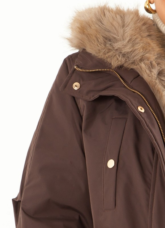 Abrigo de Pelo para Mujer Elegante y Moderno | Premonición.online