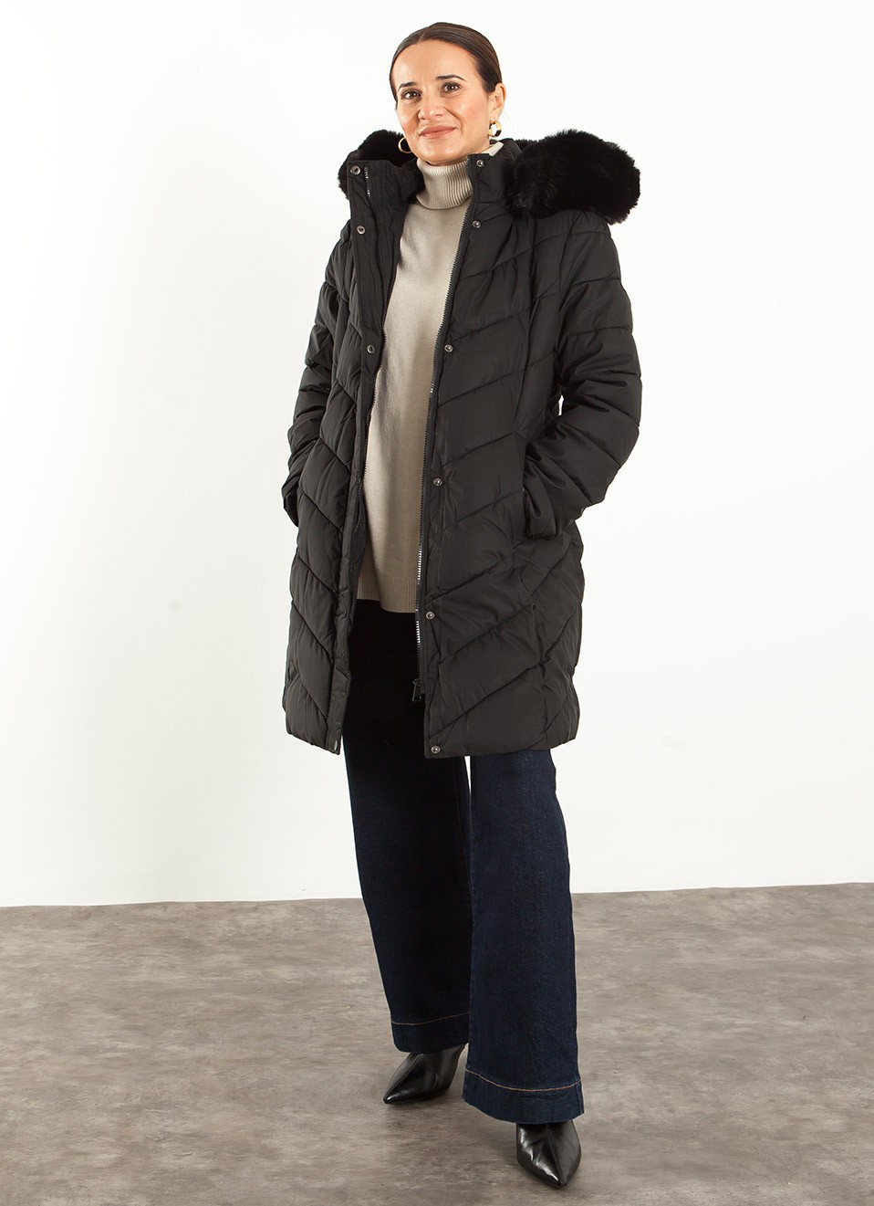 Abrigo Acolchado Mujer Beige, Negro y Vino | Premonición.online
