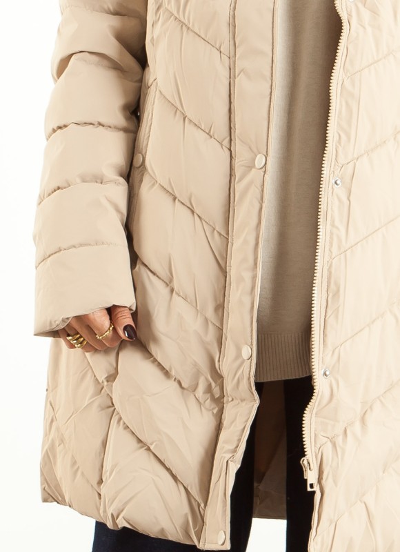 Abrigo Acolchado Mujer Beige, Negro y Vino | Premonición.online