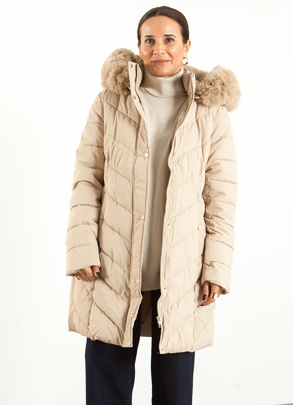 Abrigo Acolchado Mujer Beige, Negro y Vino | Premonición.online