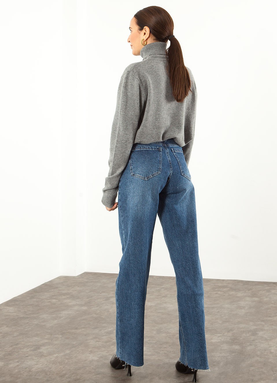 Jeans Rectos Desflecados para Mujer | Vaqueros | Premonición.online