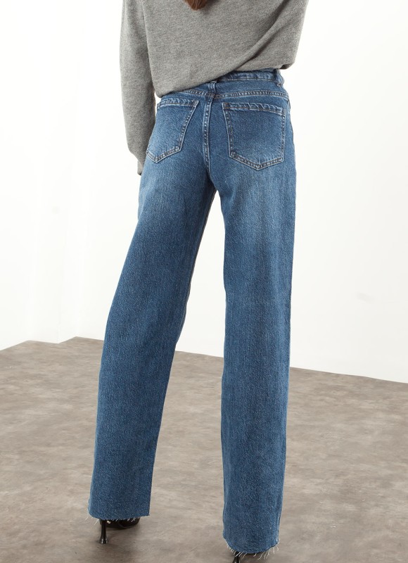 Jeans Rectos Desflecados para Mujer | Vaqueros | Premonición.online