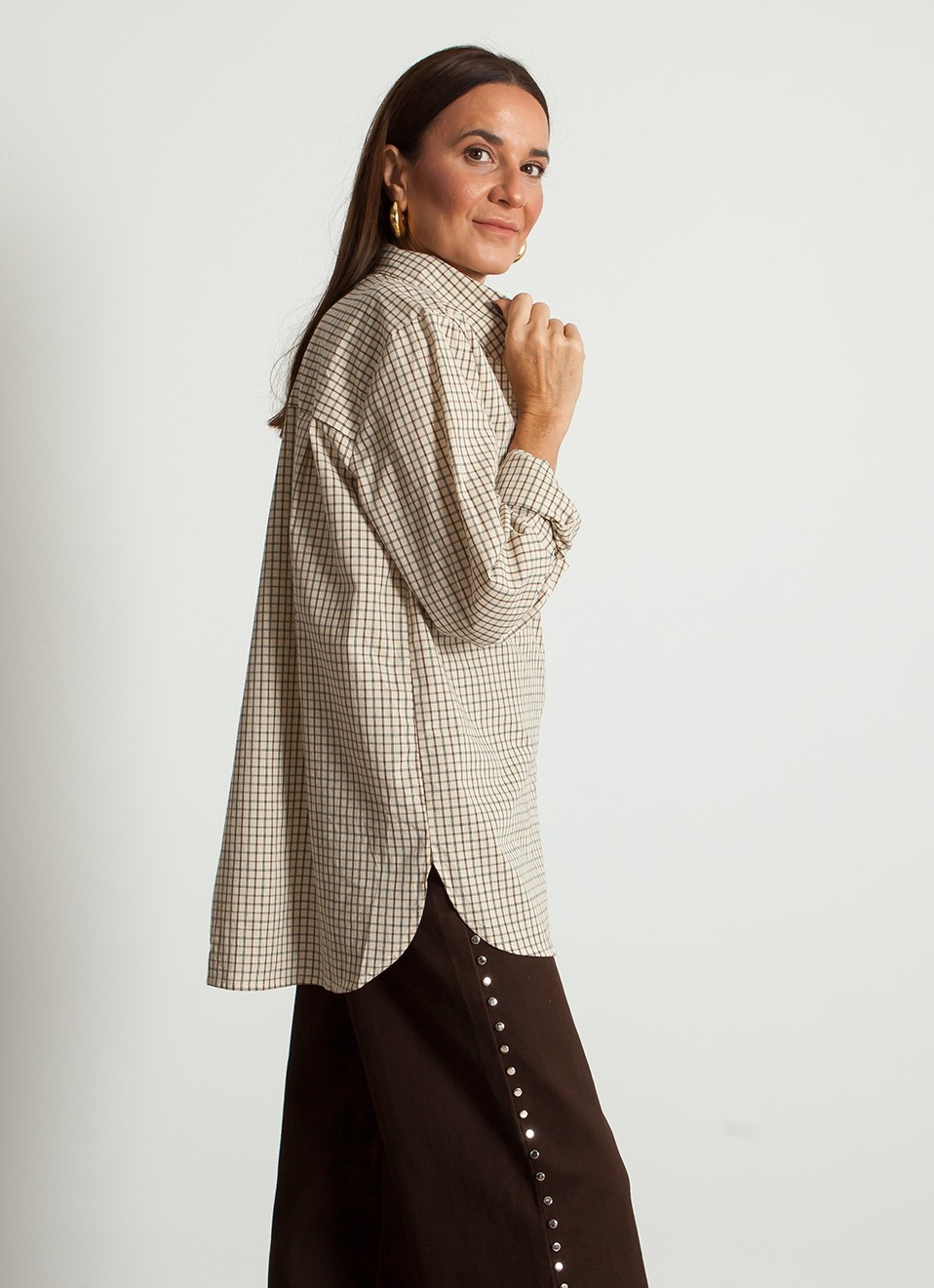 Camisa de Cuadros Beige para Mujer | Moda Mujer | Premonición.online