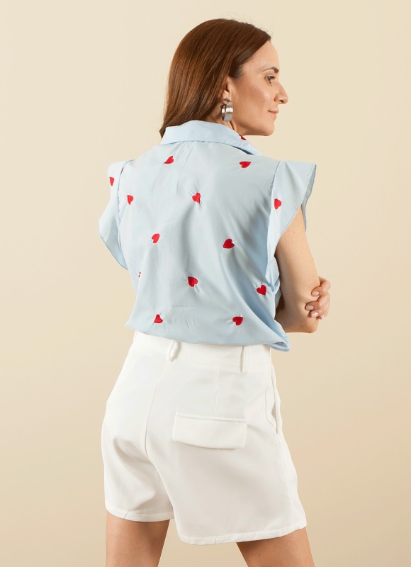 Camisa corazones bordados