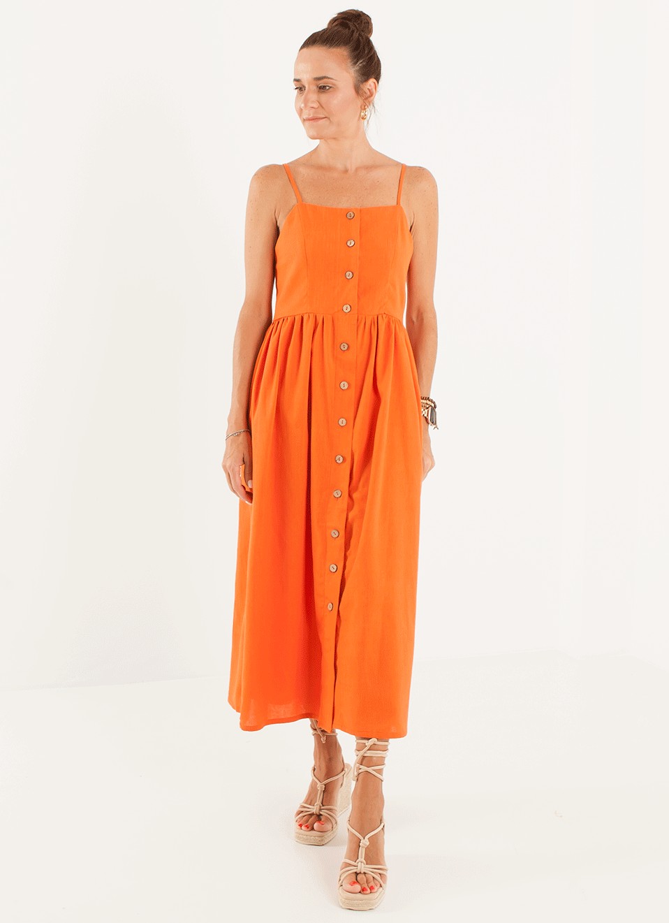Vestido camisero con lino